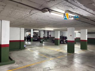 Parking coche en Bajadilla - Fuente Nueva. Garaje csalamanca  plaza andalucia