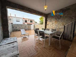 Casa adossada a San García