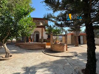 Xalet a Los Franceses - La Vega. Gran chalet con casa de invitados y 1.316 m de parcela en marque