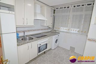 Pis a Santiago - Coronación. Avda. del mosto 120.000