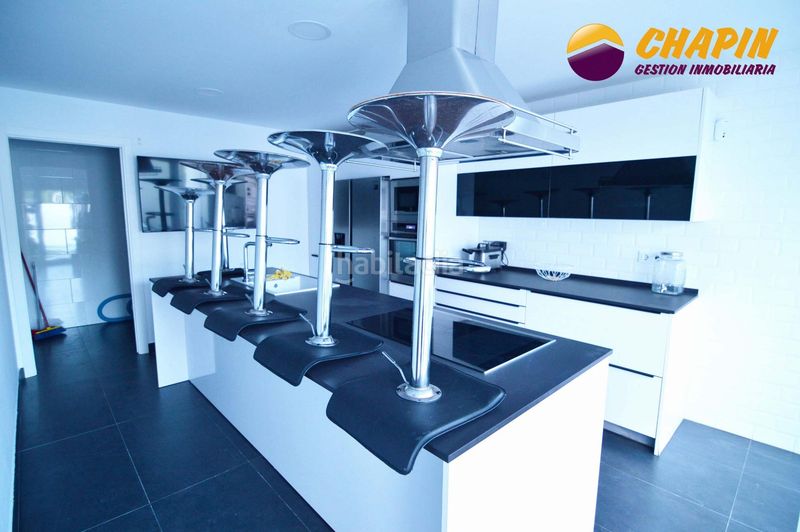Foto 67e5240b-f345-4920-8bd7-bad4cbafcd38. Casa amb piscina a Parque Atlántico - Ronda este Jerez de la Frontera