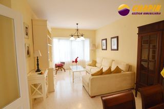 Rent Semi detached house in El Rocío - La Milagrosa. La marquesa 900