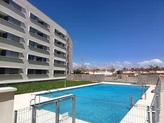 Lloguer Pis a Centro. Bonito piso para alquilar con garaje y piscina