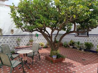 Casa a Centro. Amplia finca urbana en el centro