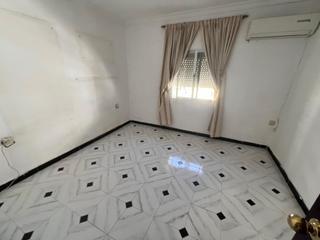 Etagenwohnung in Centro. Piso de 2 dormitorios en zona centro
