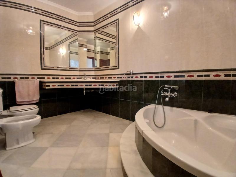 Foto 887b39bf-bf64-4414-a1d9-85f5c82dc3f3. Xalet amb piscina a El Almedral Puerto Real