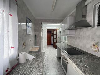 Etagenwohnung in Centro. Estupendo piso en el cartabón