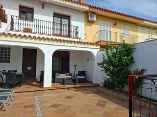 Casa a schiera in Las Canteras. Gran adosado en las canteras