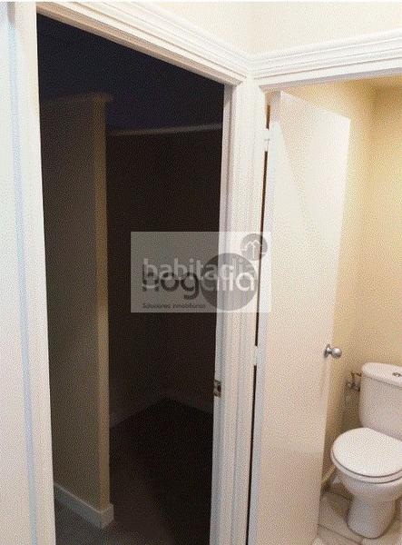 Foto 0cd13bcd-668d-429e-8227-8edcfe2498e7. Affitto locale commerciale in La Buhaira Sevilla