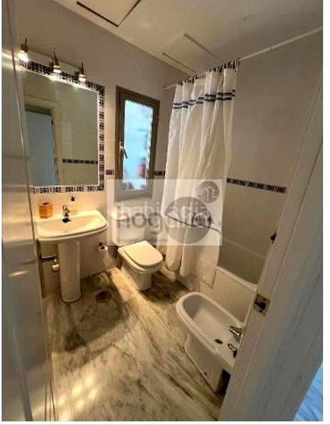 Foto da77208a-e944-4a22-b413-acb5c22ef6ae. Lloguer àtic amb aparcament a La Calzada - La Florida Sevilla