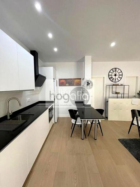 Foto 7a702b38-de32-4cc5-bf99-0c93f308c304. Miete erdgeschoss mit parking in Barrio del Nervión Sevilla