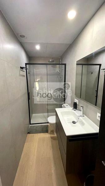 Foto 62b85f5f-2105-4c0e-909b-0206b81e5490. Lloguer planta baixa amb aparcament a Barrio del Nervión Sevilla