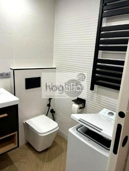 Foto 0d329eb8-f50e-429e-af3a-f685f5a83606. Alquiler estudio en Triana Este Sevilla