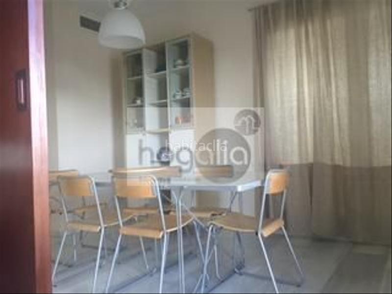 Foto bf5bbd3a-b7a5-42bb-8f49-07669c6acefb. Location appartement avec parking dans San Lorenzo Sevilla