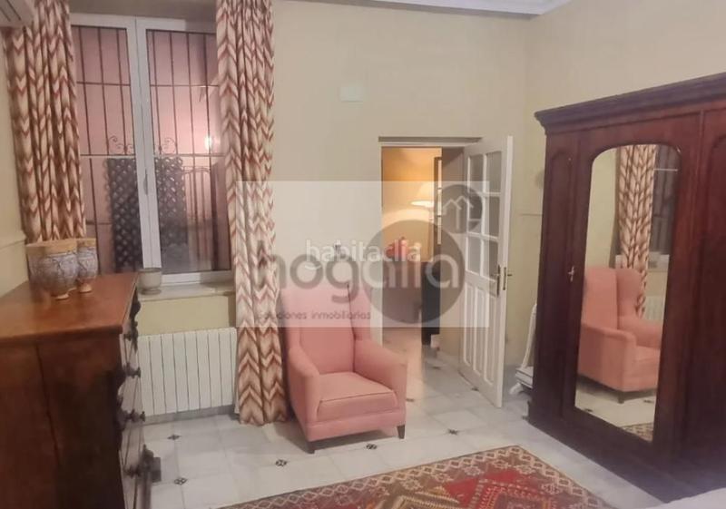 Foto 39e2caa8-64fa-41bf-b8dc-839d3c2841d8. Miete erdgeschoss in Triana Casco Antiguo Sevilla