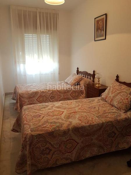 Foto b3b30b6e-dfba-4166-b4a5-ca8efaaf9c2d. Rent flat with pool in La Buhaira Sevilla