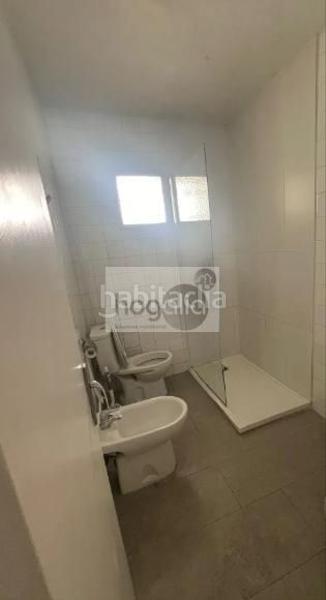 Foto cbc81fd8-9601-48bf-9ad8-a5f3e8e92c3d. Alquiler piso en Doctor Barraquer - G. Renfe - Policlínico Sevilla