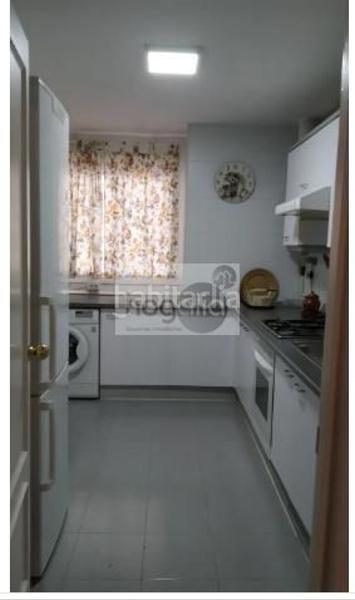 Foto f78cbfed-db6b-4cbb-8004-5ceb9b7050e7. Miete etagenwohnung mit parking in Doctor Barraquer - G. Renfe - Policlínico Sevilla
