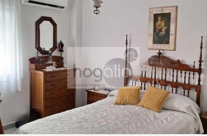 Foto f57fdb15-0fe8-410e-af72-a5e7510620e7. Alquiler piso en Los Remedios Sevilla