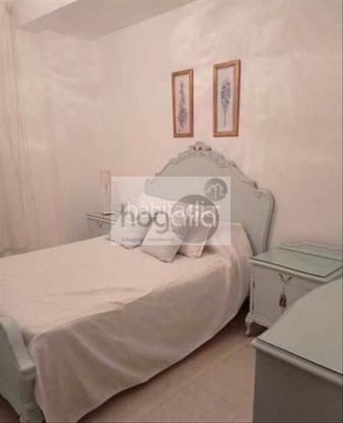 Foto b318ea10-2509-49f1-a779-42458c58f7b5. Alquiler piso en Cruz Roja Sevilla