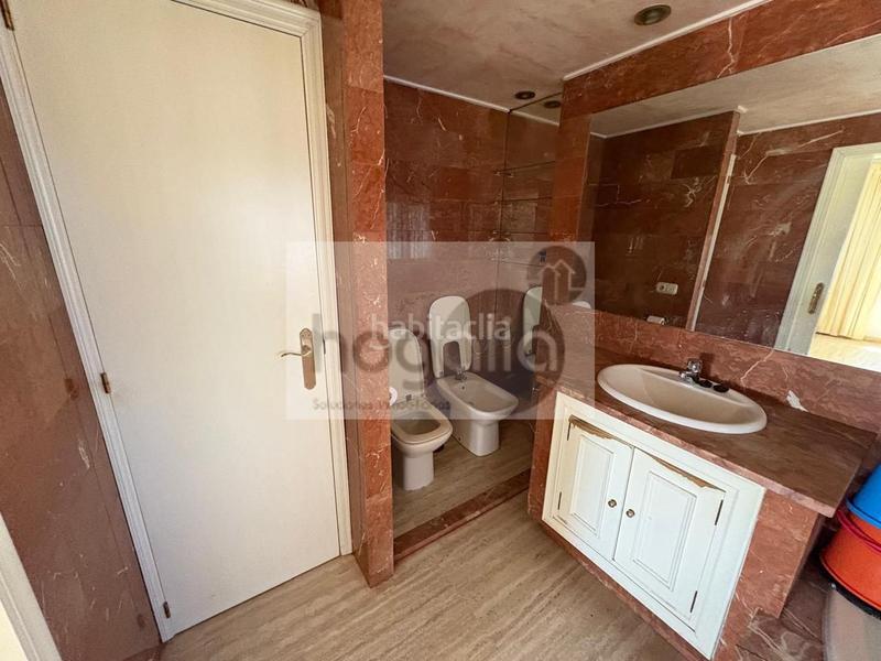 Foto cfb561b4-2bd1-4c38-8578-7edd610ed039. Affitto appartamento in El Torrejón - El Cerezo Sevilla