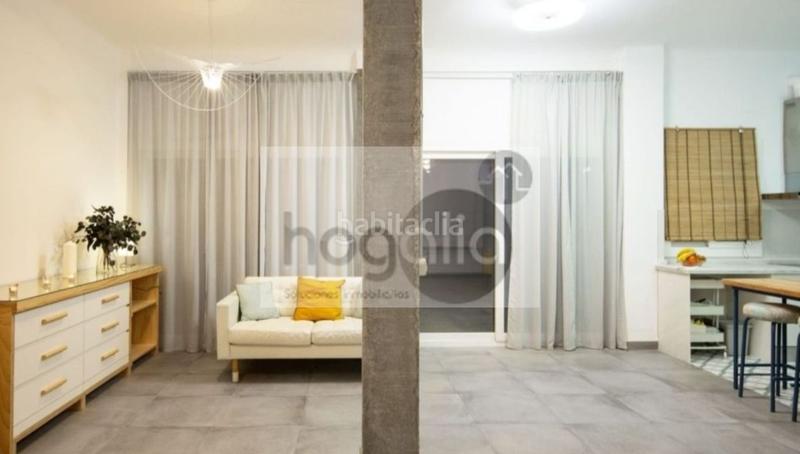 Foto 06611ac8-5a40-4719-a9d3-ac14779acdb2. Location studio dans Cruz Roja Sevilla