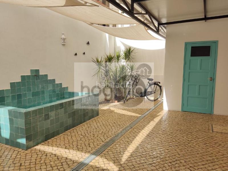 Foto 8f2f5b80-b2de-4b68-9fef-4a7d6c987780. Location studio dans Cruz Roja Sevilla