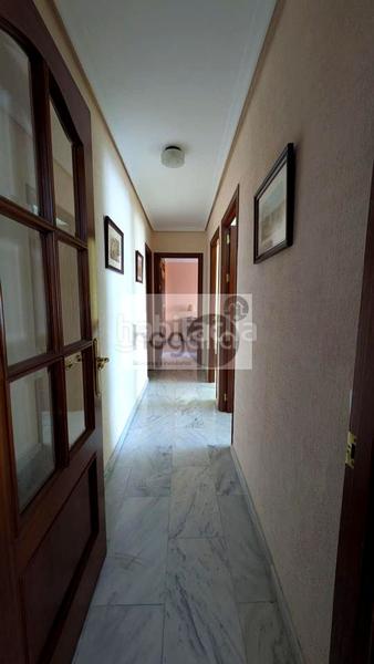 Foto 50831920-04a1-4d63-8251-6221283e2355. Appartamento in Barrio del Nervión Sevilla