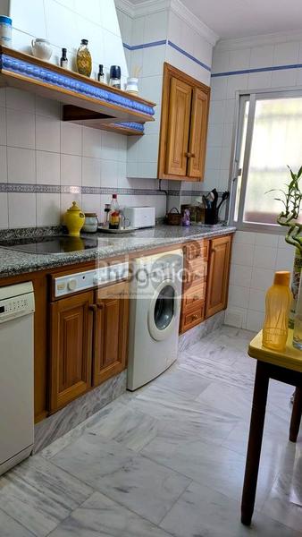 Foto 99ec2a53-311b-4a21-8951-10a0da938224. Pis a Barrio del Nervión Sevilla