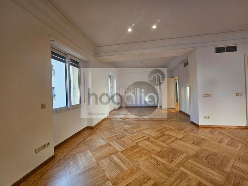 Foto 7667208c-8382-4f9e-95e5-20fc0e78bdf2. Miete etagenwohnung in Parque María Luisa -Giralda Sur Sevilla