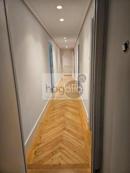 Foto 94857ede-37b9-4122-b204-ddb56a23ec96. Miete etagenwohnung in Parque María Luisa -Giralda Sur Sevilla