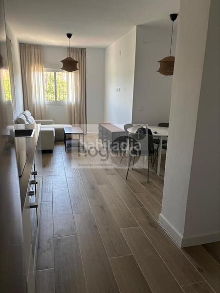 Foto bcfff99f-7b60-47a6-9ea4-fb372a436990. Rent ground floor in Triana Casco Antiguo Sevilla