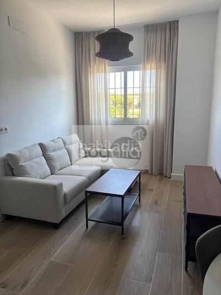 Foto db9ed2c8-8974-4479-9b44-7ce8f59a2b38. Rent ground floor in Triana Casco Antiguo Sevilla