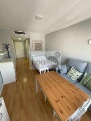 Rent Studio in Triana Este