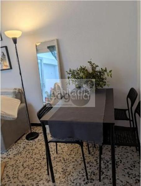 Foto 253c57e1-e506-45c7-9294-006ba26dd4aa. Alquiler piso en Feria Sevilla