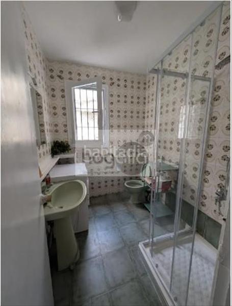 Foto 3d1e6d18-b39b-4710-a778-d87af75ff88d. Alquiler piso en Feria Sevilla