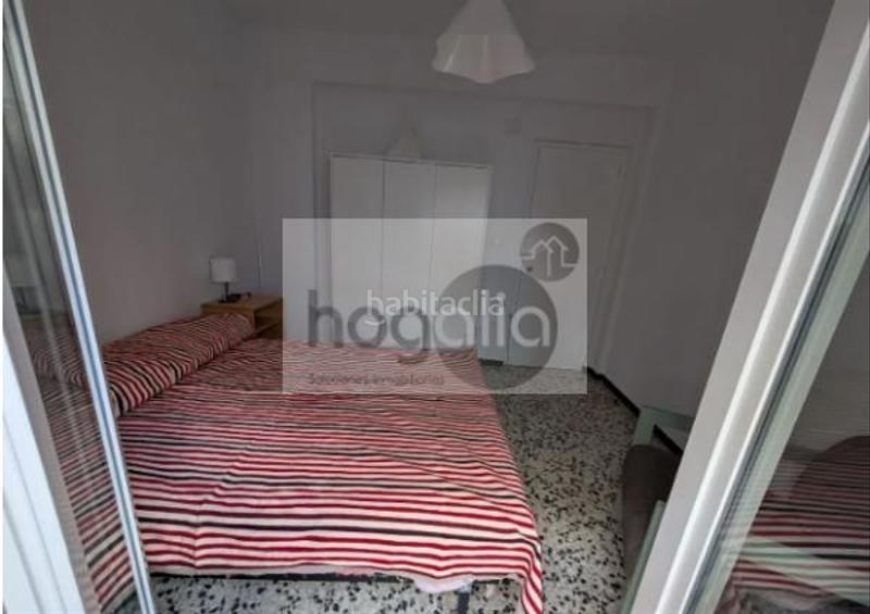 Foto df85210a-fb6d-4cec-9157-1446d6ef9db4. Alquiler piso en Feria Sevilla