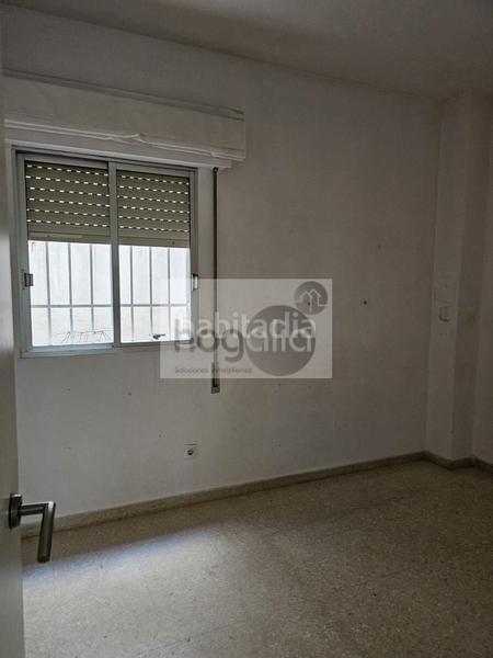 Foto 68a2a07e-452a-403f-8193-0f7ce022f63f. Rent flat in Parque María Luisa -Giralda Sur Sevilla