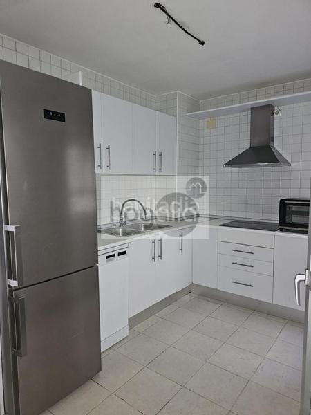 Foto a376bf23-8dc8-4e88-906d-5193ca9a669a. Rent flat in Parque María Luisa -Giralda Sur Sevilla