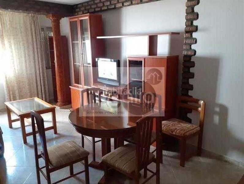 Foto 2f69a5b7-f114-446c-b7f4-0f82d51ce7a5. Affitto piano terra in El Torrejón - El Cerezo Sevilla