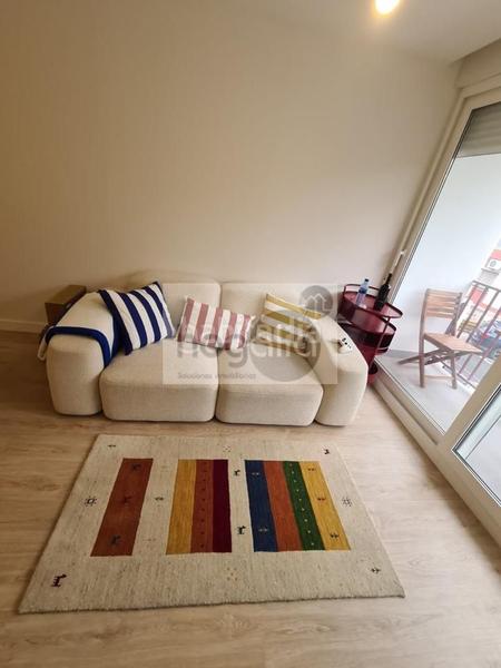 Foto a212e407-e5c0-42b5-9c69-3350eb9a49cb. Rent flat in San Carlos - San José Sevilla