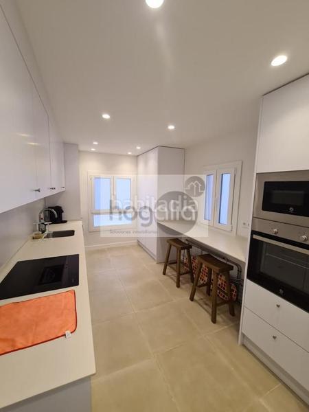 Foto ee3ffe29-ad7a-4935-a298-a1bee01e7d94. Rent flat in San Carlos - San José Sevilla