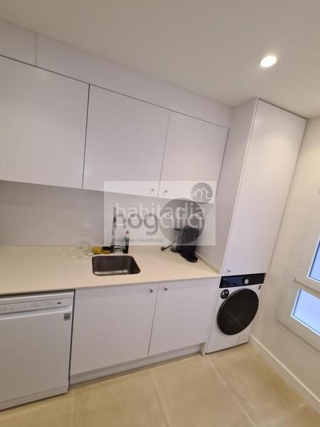 Foto ec74bd0c-960a-4641-bb7e-e324c0f9ce73. Alquiler piso en San Carlos - San José Sevilla