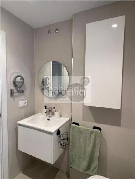 Foto 199e5a37-70c1-4d97-9adb-b87718b27780. Rent flat in Cruz Roja Sevilla