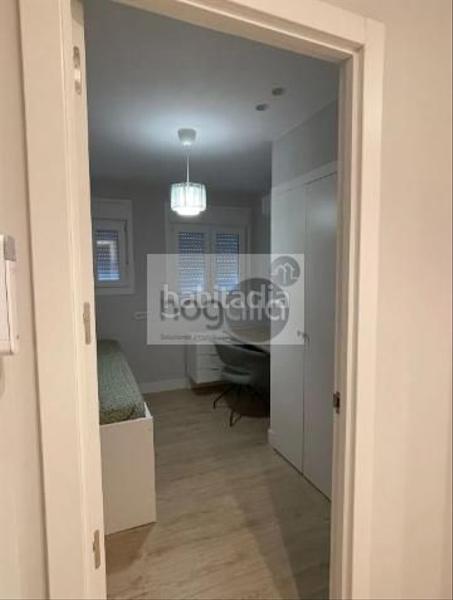 Foto 8c5497a9-68d0-4a63-9c08-547960399e89. Rent flat in Cruz Roja Sevilla