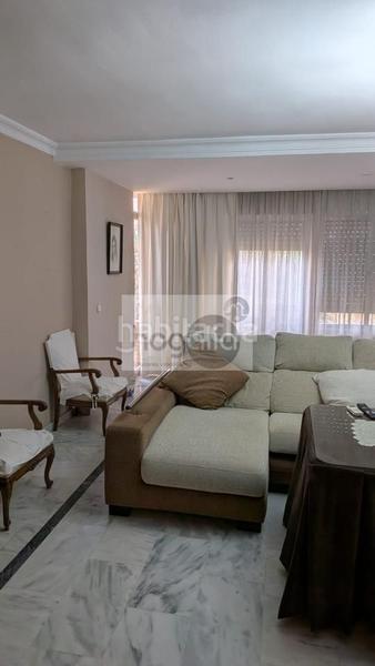 Foto d8173014-7c3a-4172-9d4c-b0a32704c1b2. Flat in Barrio del Nervión Sevilla