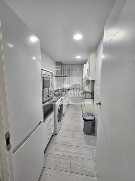 Foto f12e24a8-c622-4849-aa44-8616a567c52c. Affitto piano terra in Barriada de Pineda Sevilla