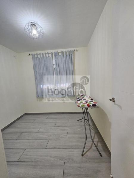 Foto 75b00c49-8b1a-4373-bda9-1378ec44b1d2. Location rez-de-chaussée dans Barriada de Pineda Sevilla