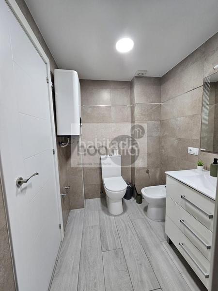 Foto a06d5018-e025-446d-ae08-f044089ea8c8. Location rez-de-chaussée dans Barriada de Pineda Sevilla
