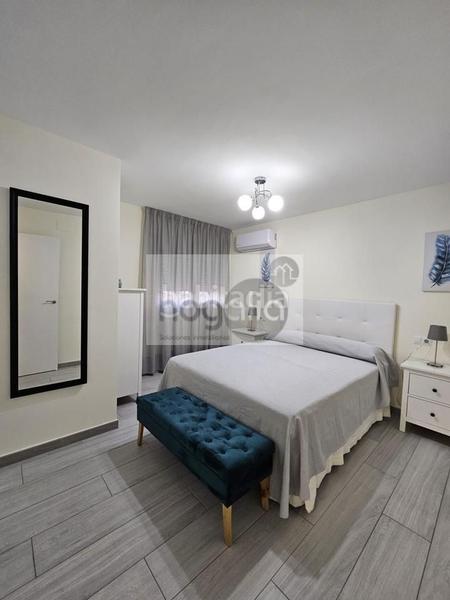 Foto b3290f14-c95e-4e1e-8e00-45f94f4f12ab. Location rez-de-chaussée dans Barriada de Pineda Sevilla